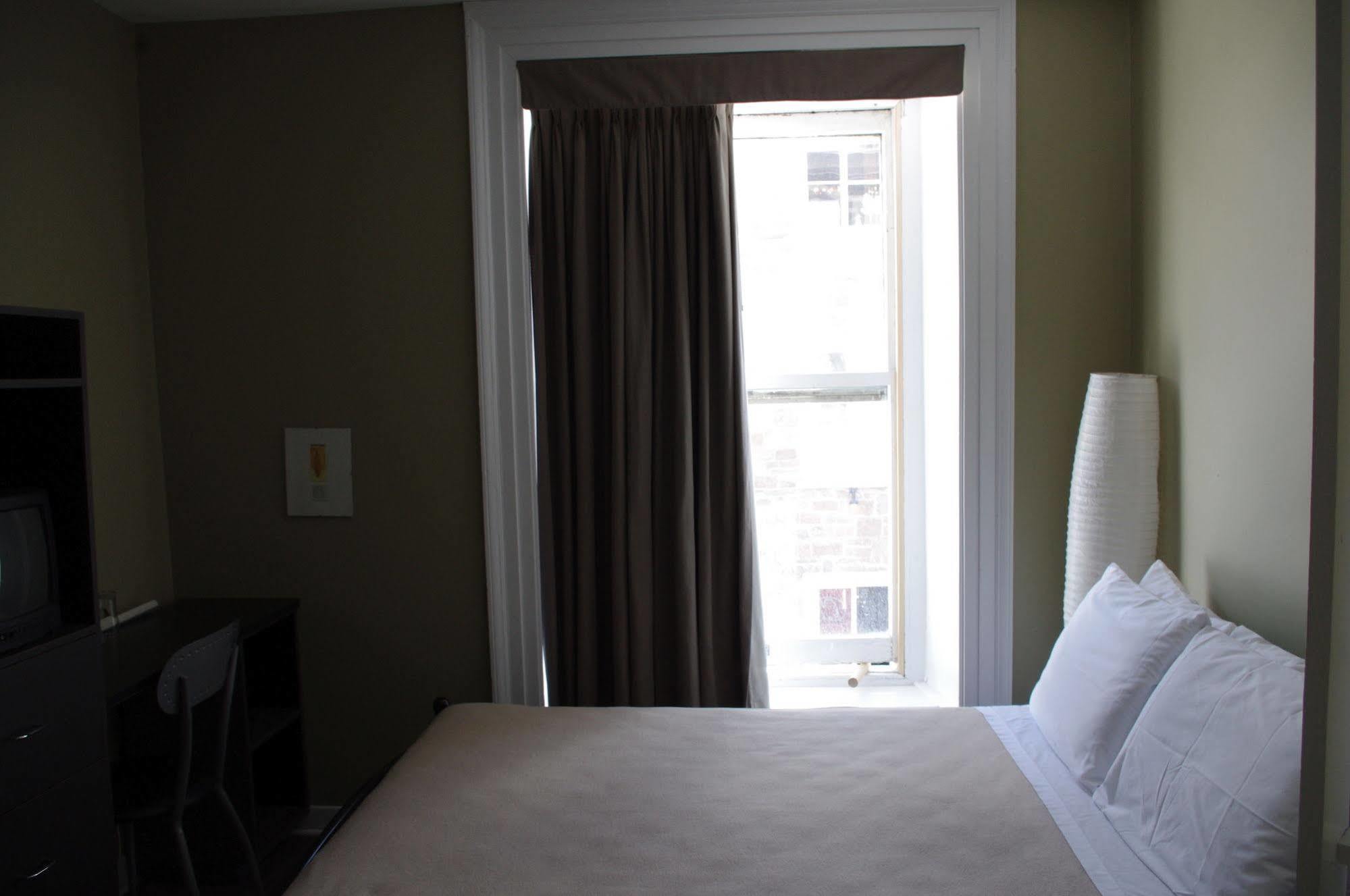 Auberge St-Louis Quebec City Exterior photo